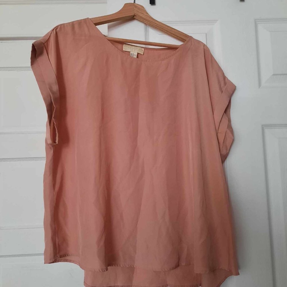 Forever 21 silky salmon blouse